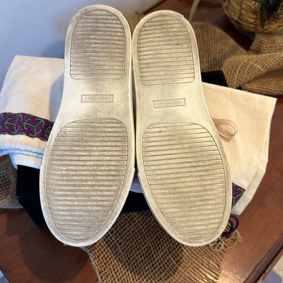 TORY BURCH RUFFLE SNEAKER Pink Leather Size 7.5 - Picture 6 of 10